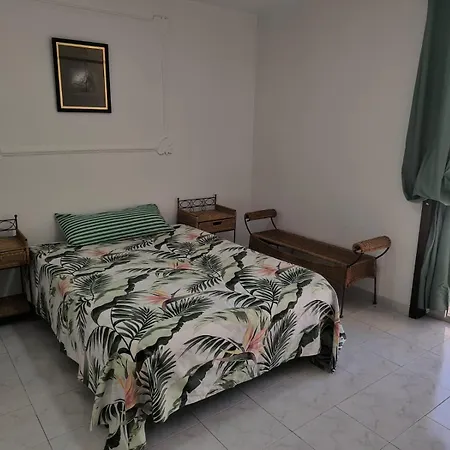 Americas 4-bedrooms *