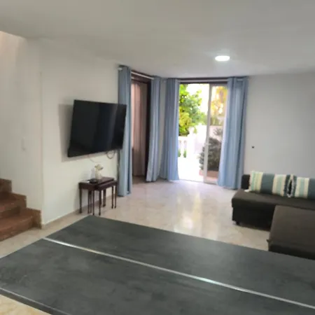 Americas 4-bedrooms Villa